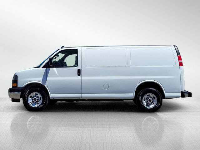 Used 2020 GMC Savana 2500 w/ Driver Convenience Package RWD image 7
