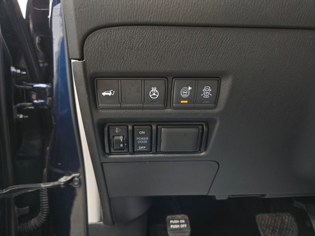 Used 2019 Nissan Armada Platinum image 15