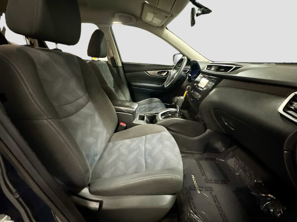 Used 2016 Nissan Rogue S image 30