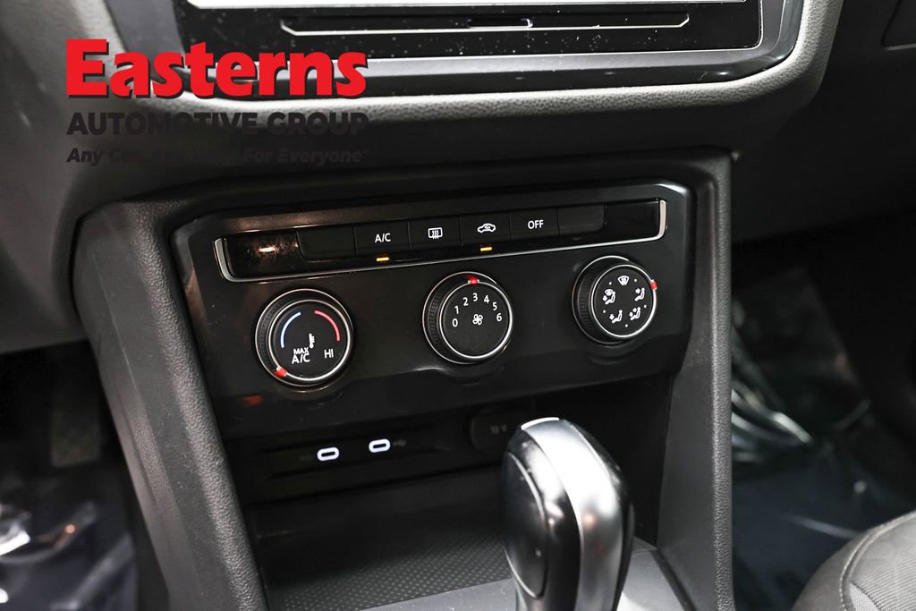Used 2020 Volkswagen Tiguan S image 20