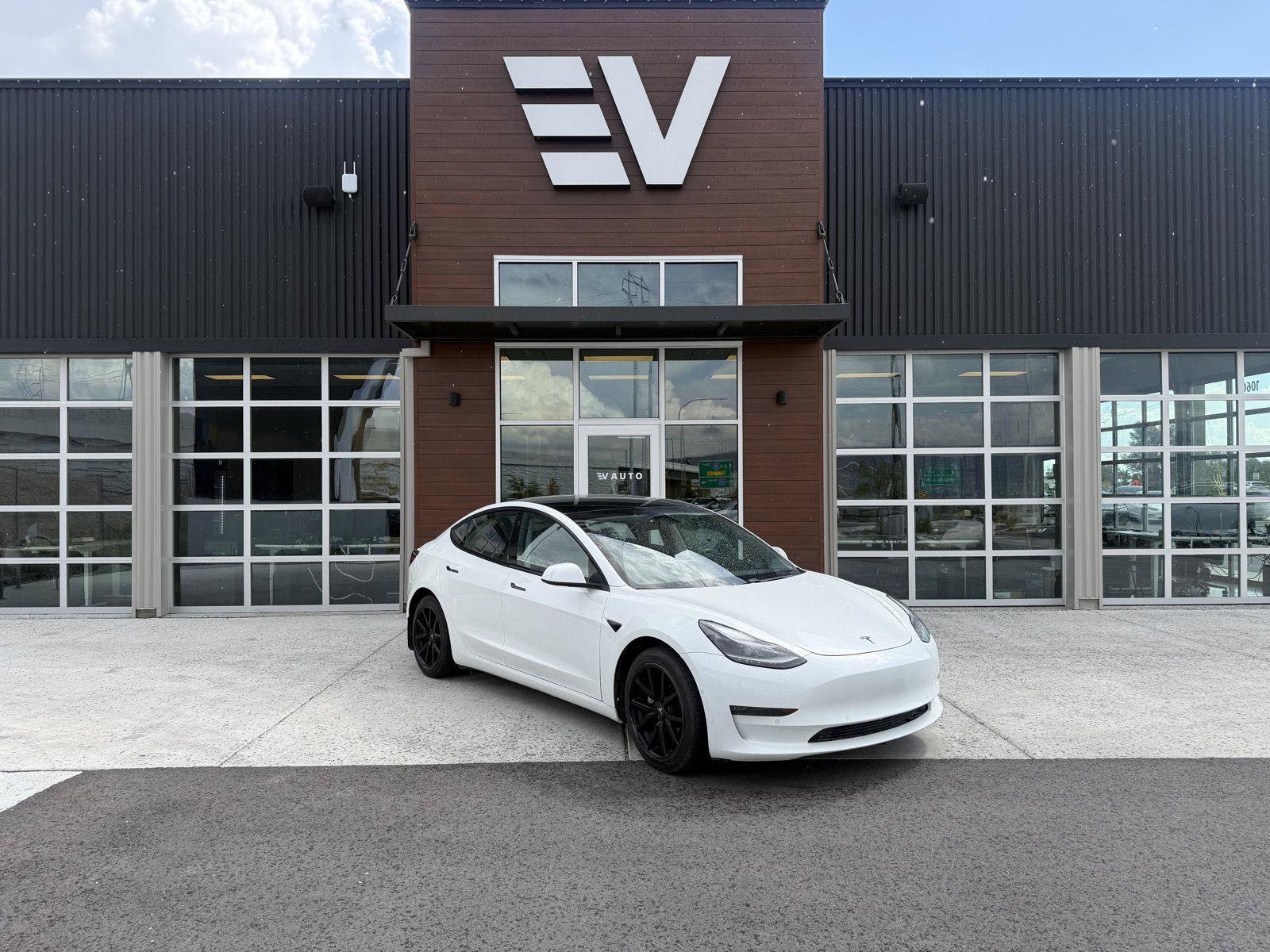 Used 2021 Tesla Model 3 Long Range AWD/4WD image 1