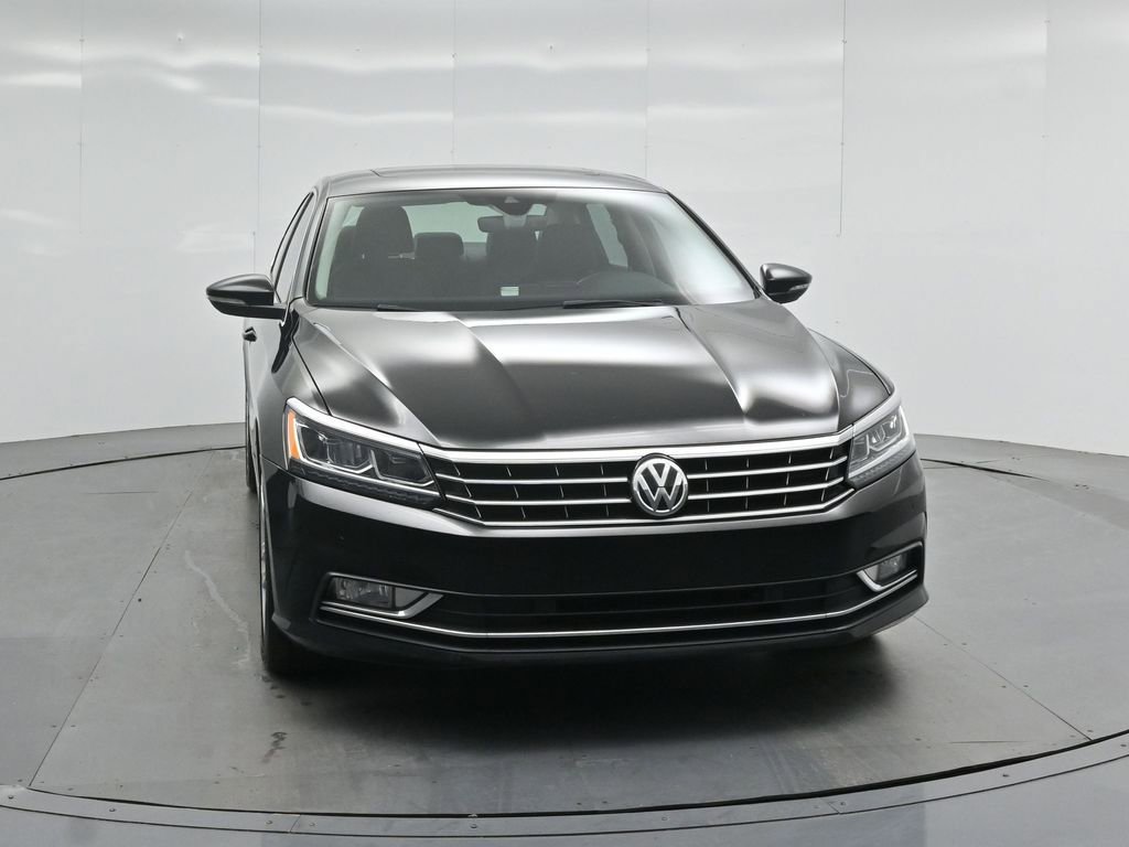Used 2016 Volkswagen Passat 3.6 SEL Premium image 52