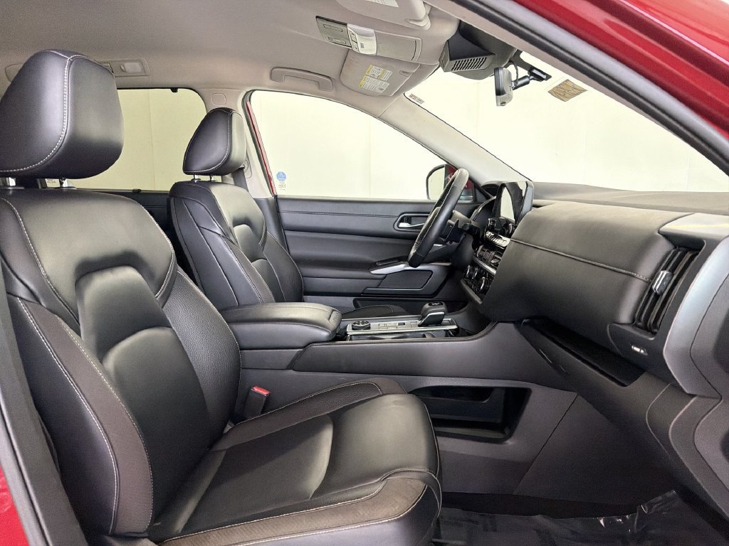 Certified 2024 Nissan Pathfinder SL AWD/4WD image 22