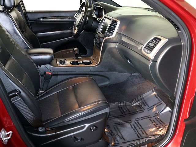 Used 2014 Jeep Grand Cherokee Overland w/ Advanced Technology Group AWD/4WD image 37