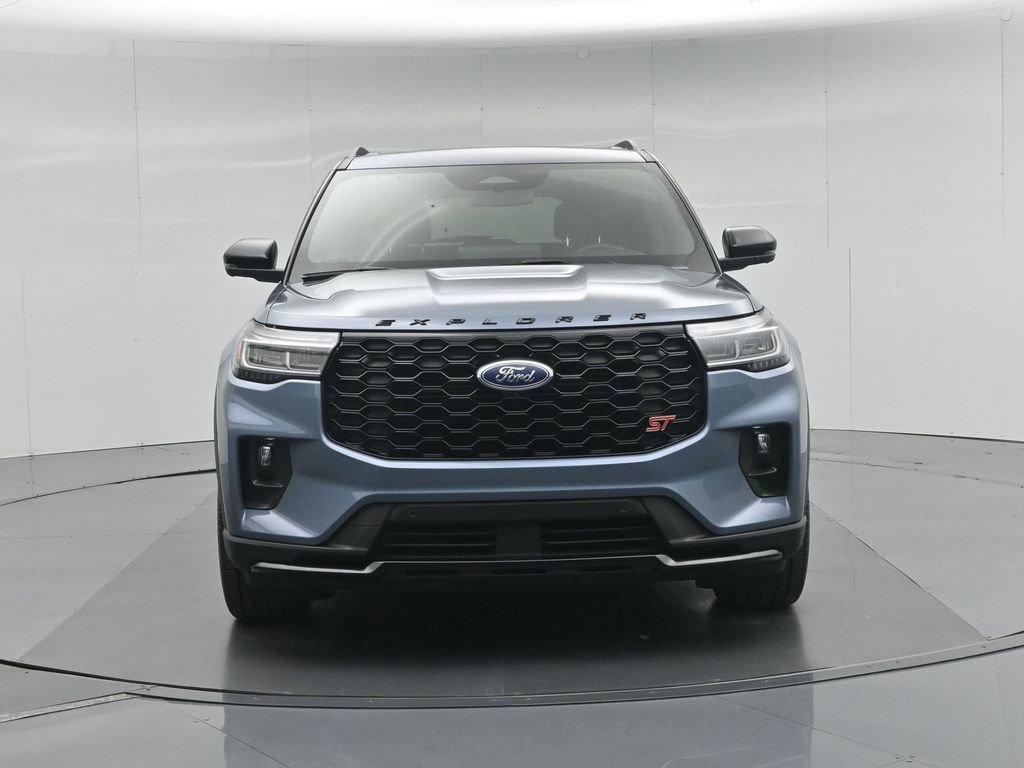 Used 2025 Ford Explorer ST image 27