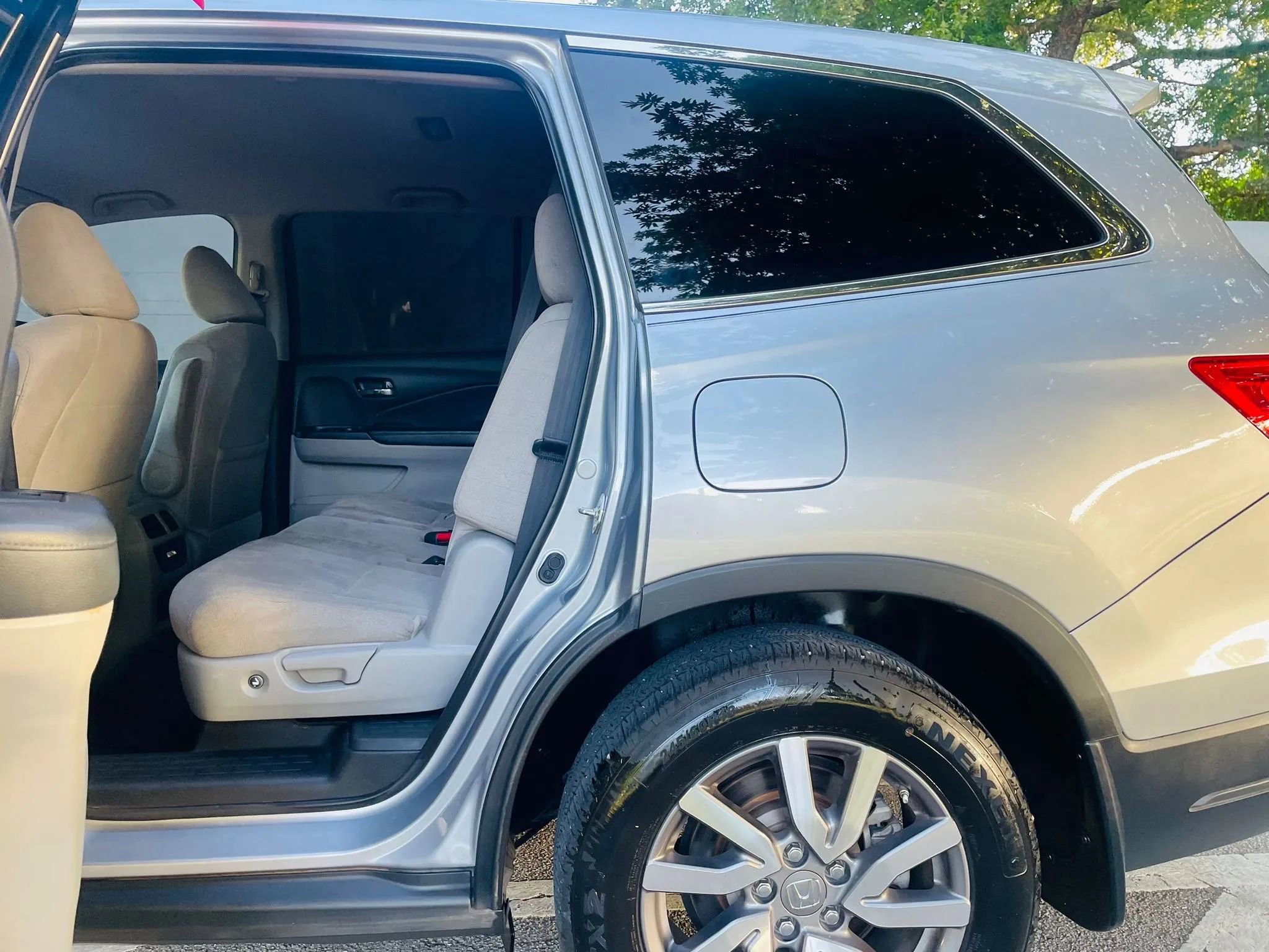 Used 2019 Honda Pilot EX image 10