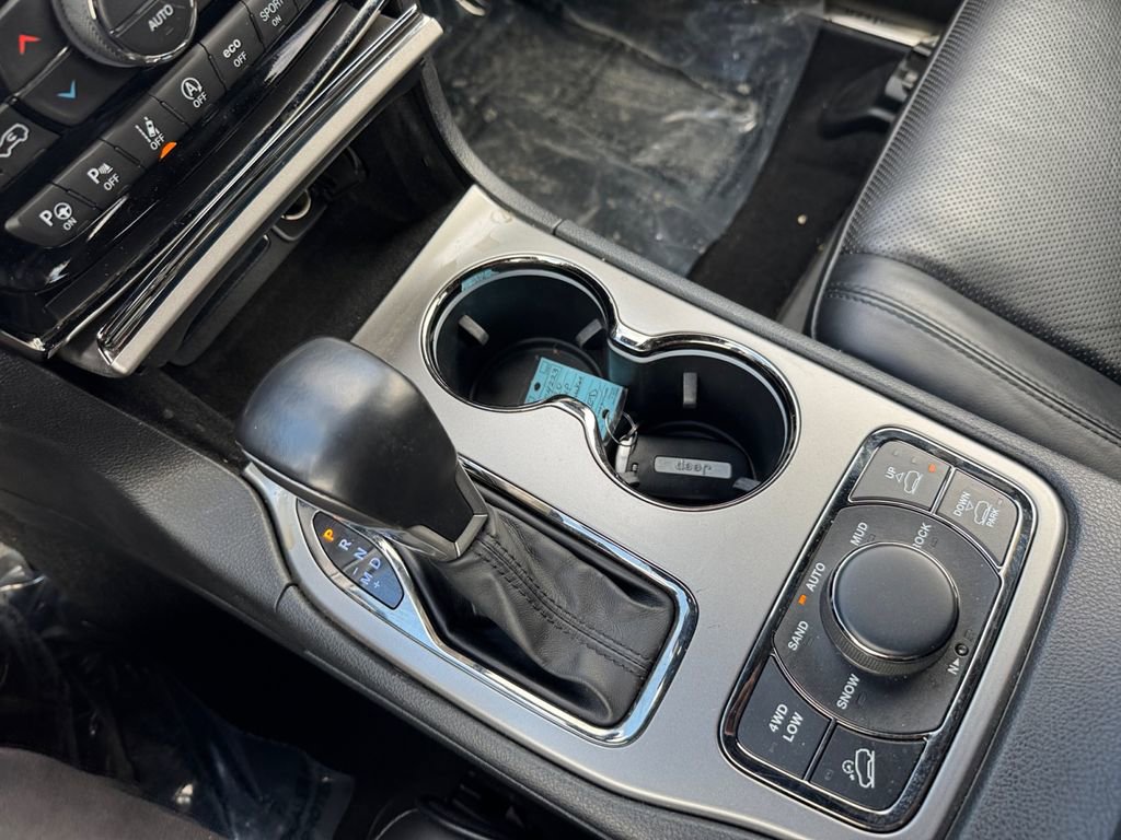 Used 2020 Jeep Grand Cherokee High Altitude AWD/4WD image 23