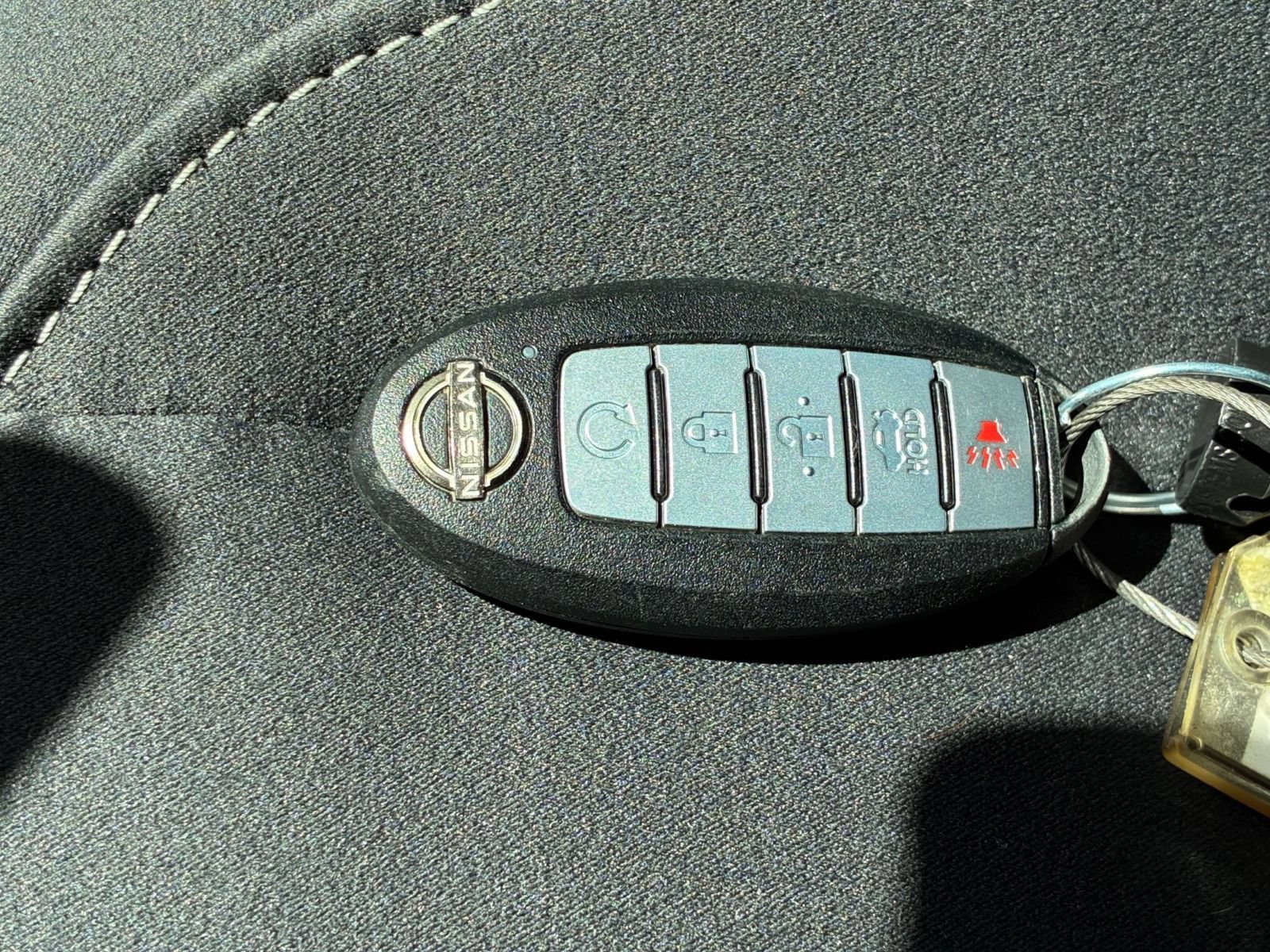 Used 2025 Nissan Altima 2.5 SV FWD image 21
