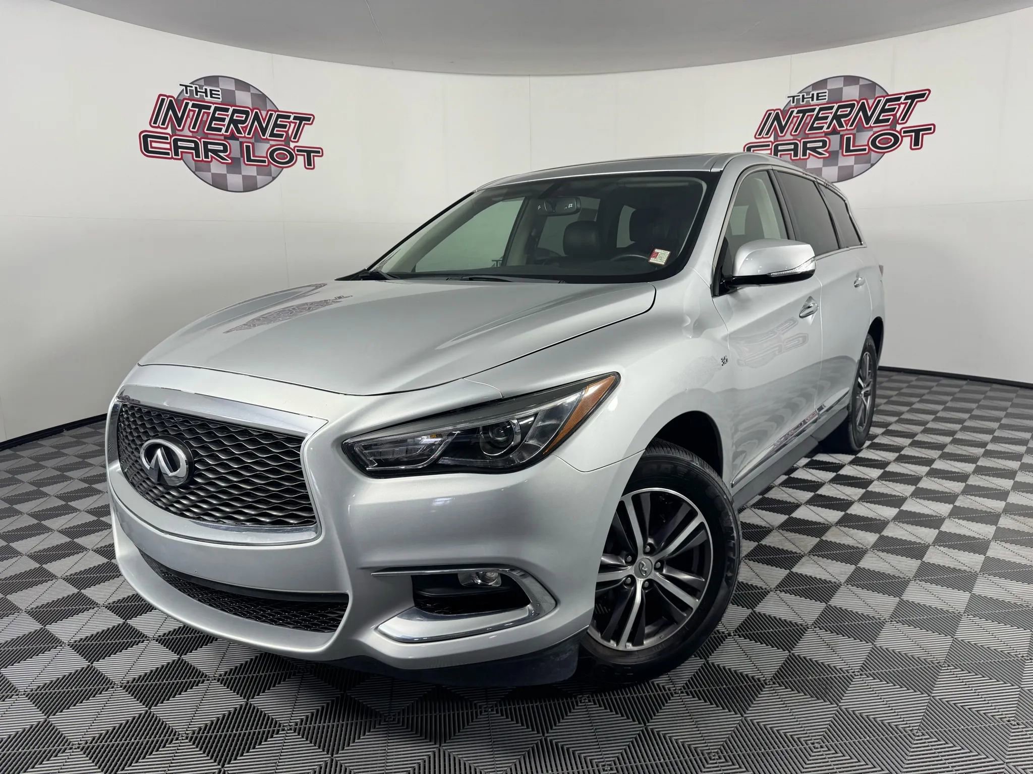 Used 2018 INFINITI QX60 Luxe
