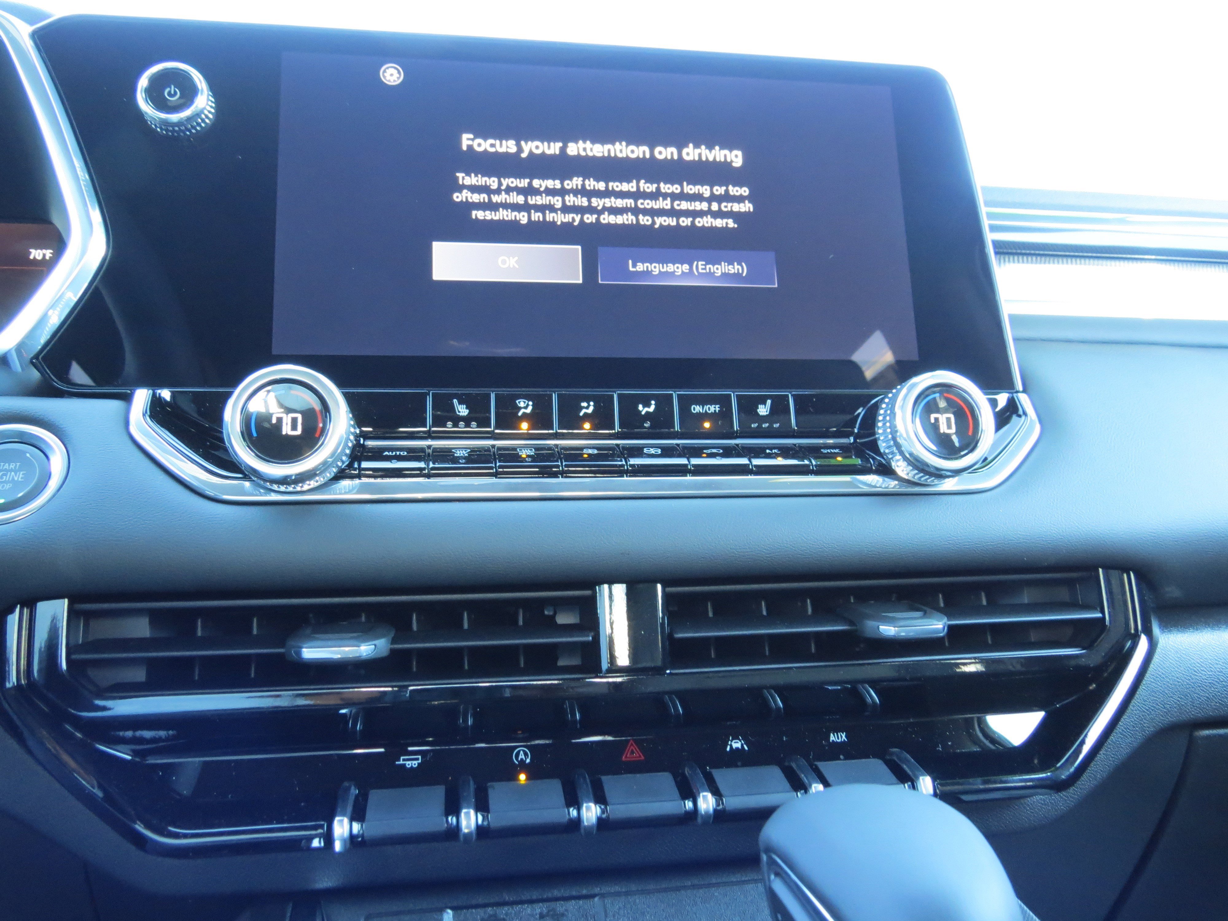 New 2026 GMC Canyon Elevation w/ Convenience Package image 23