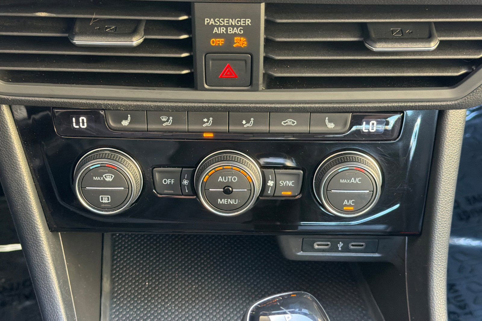 Used 2022 Volkswagen Jetta SE FWD image 16