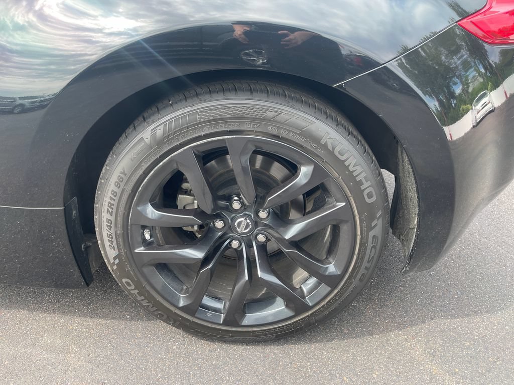Used 2017 Nissan 370Z Touring RWD image 12
