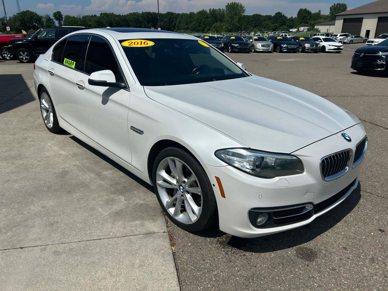 Used 2016 BMW 535i xDrive Sedan AWD/4WD image 3