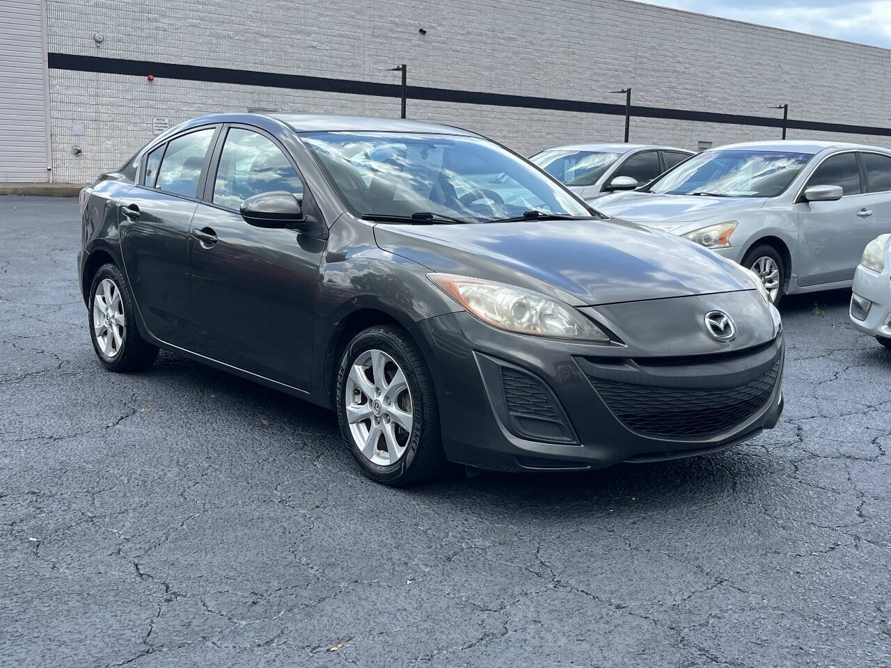Used 2010 MAZDA MAZDA3 i Touring FWD image 10