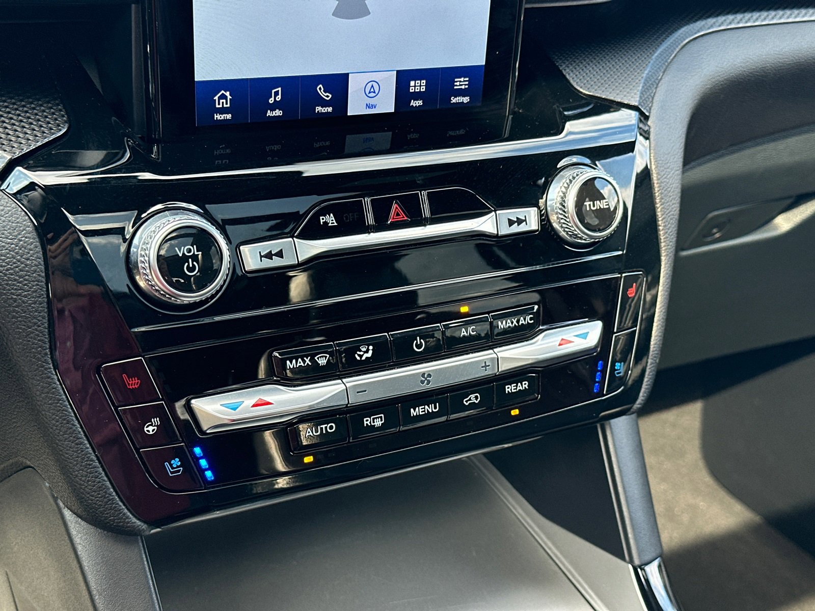 Used 2023 Ford Explorer ST w/ Equipment Group 401A image 31