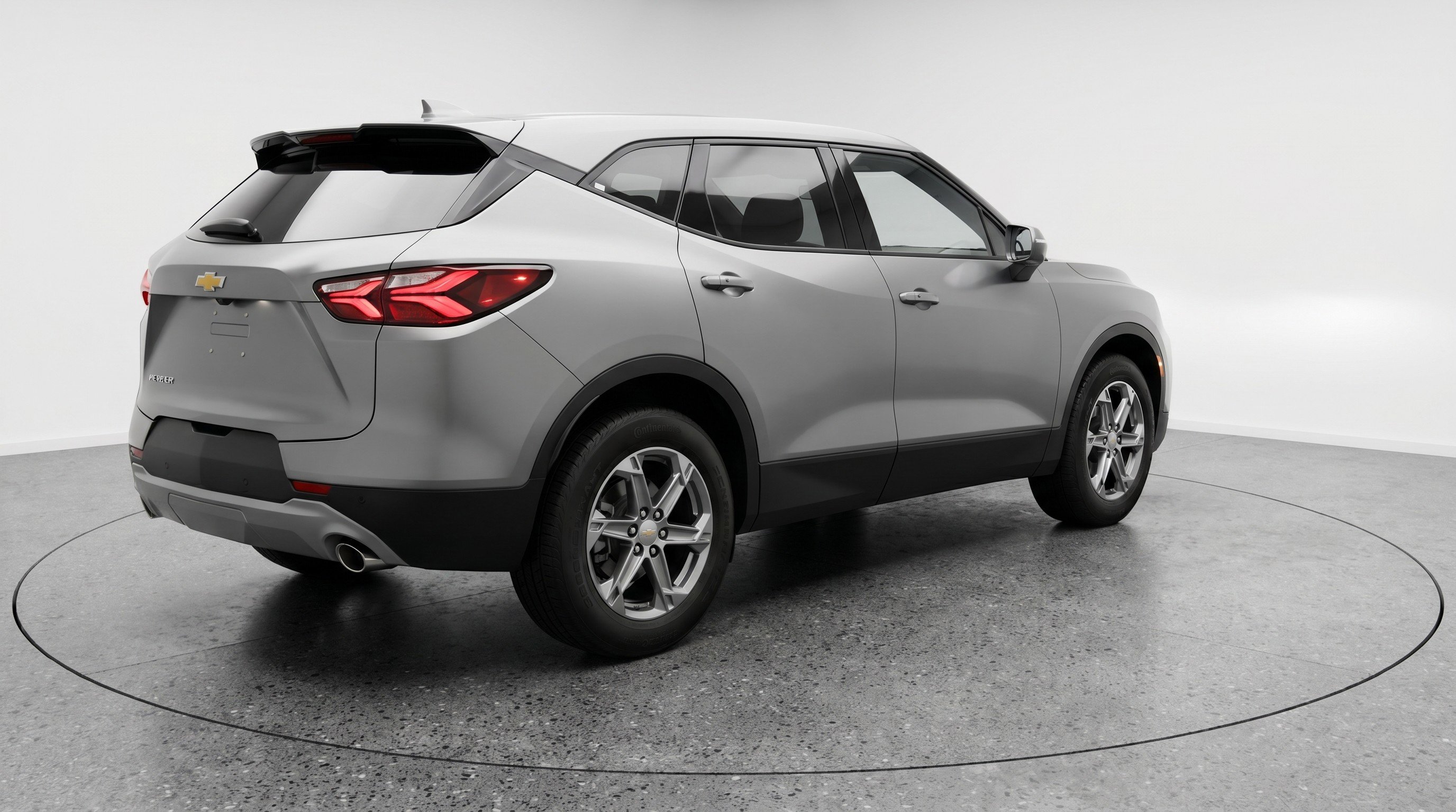 Used 2025 Chevrolet Blazer LT FWD image 9