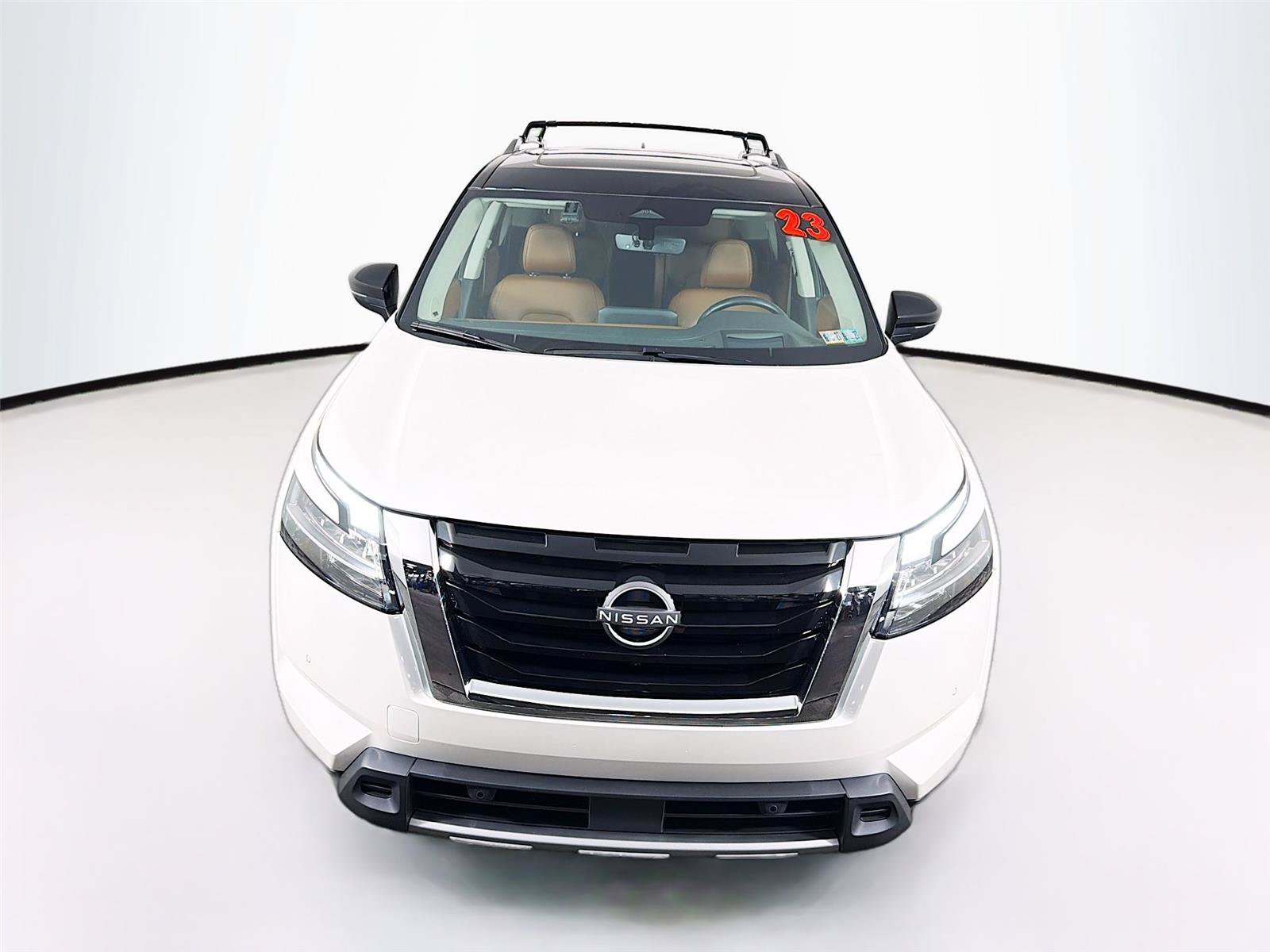Used 2023 Nissan Pathfinder Platinum AWD/4WD image 13
