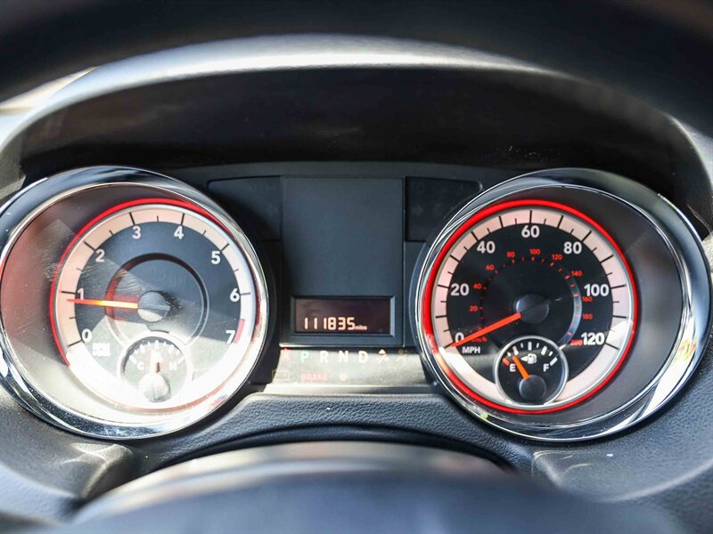 Used 2018 Dodge Grand Caravan SXT FWD image 31