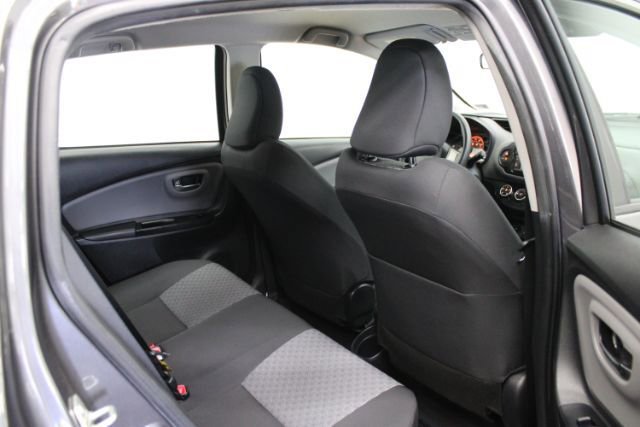 Used 2015 Toyota Yaris LE FWD image 21