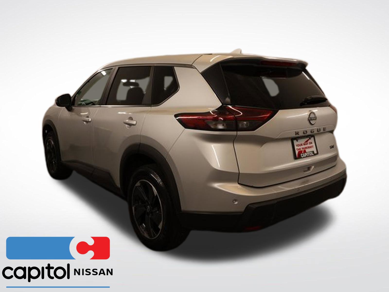 Certified 2024 Nissan Rogue SV FWD image 4