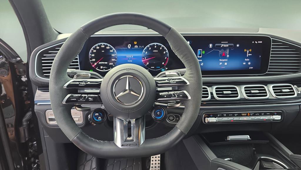 Used 2025 Mercedes-Benz GLS 63 AMG 4MATIC image 22