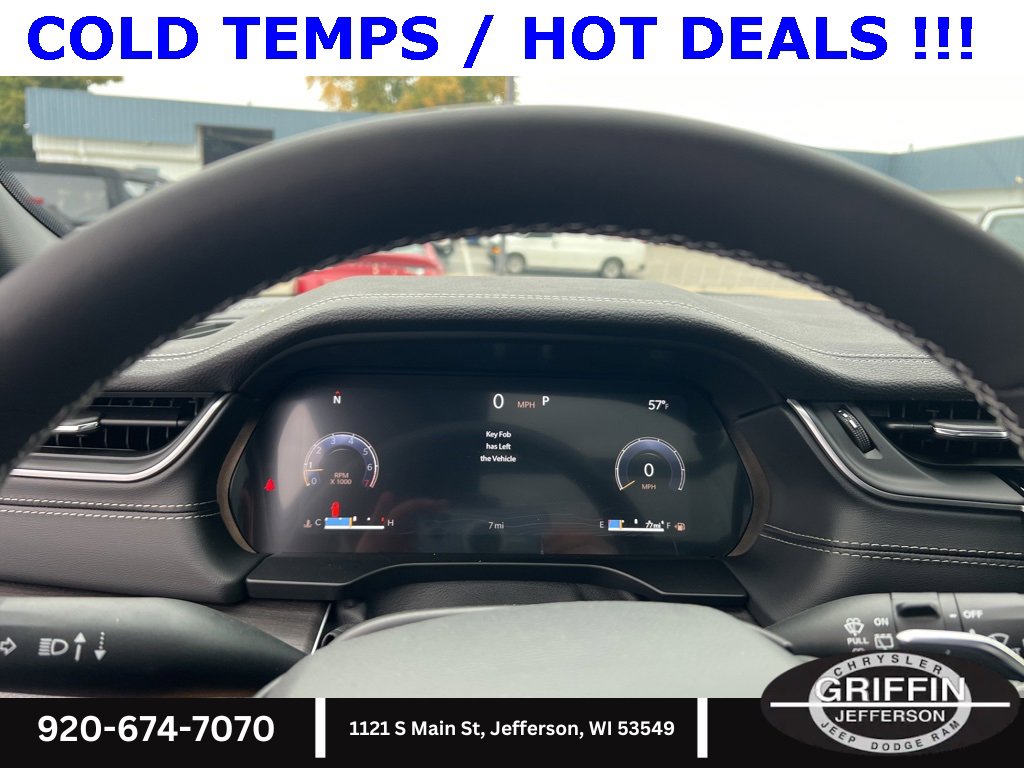 New 2025 Jeep Grand Cherokee Limited w/ Luxury Tech Group II image 26