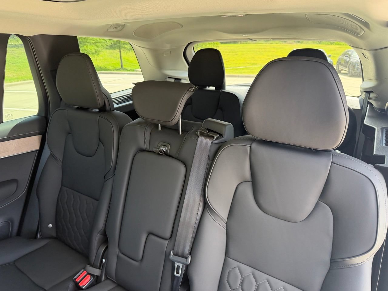 New 2026 Volvo XC90 B5 Plus w/ Protection Package Premier AWD/4WD image 22