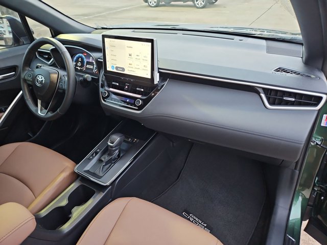 Used 2026 Toyota Corolla Cross XLE w/ Convenience Package FWD image 23