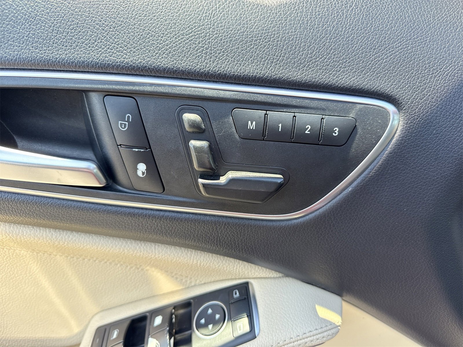 Used 2016 Mercedes-Benz GLA 250 4MATIC image 17