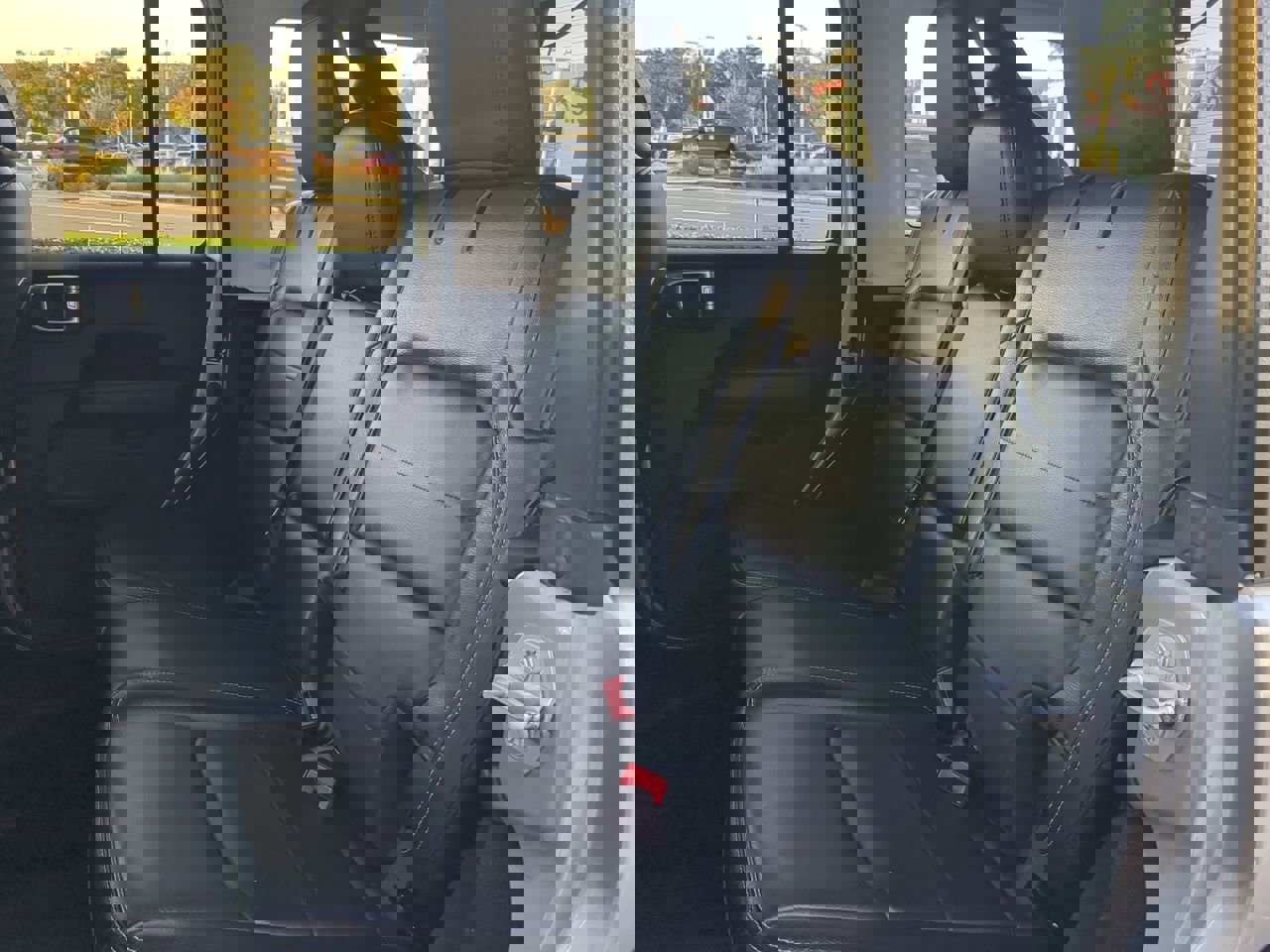 Used 2020 Jeep Wrangler Unlimited Sahara w/ Uconnect 4C Nav & Sound Group image 13