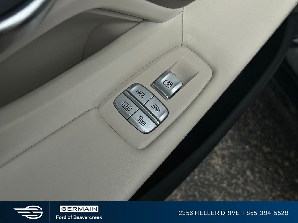 Used 2017 BMW 750i xDrive AWD/4WD image 25