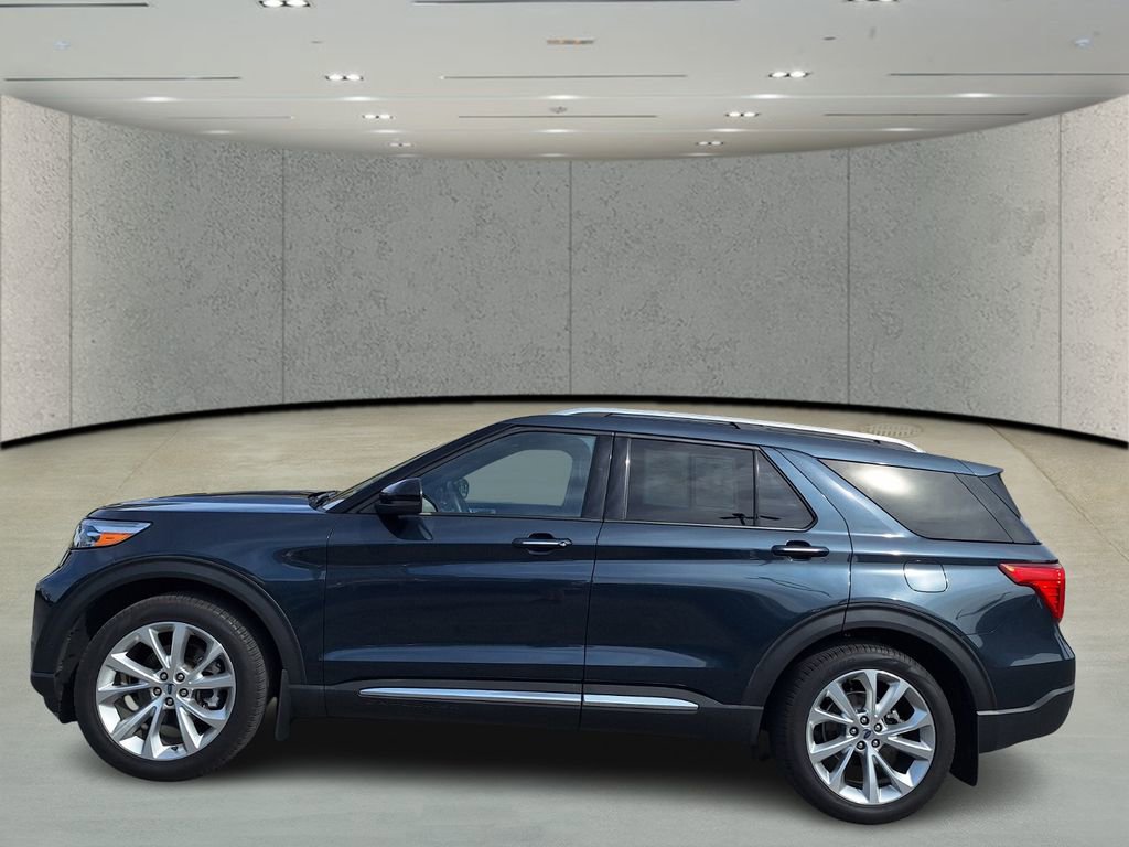 Used 2022 Ford Explorer Platinum w/ Equipment Group 601A image 2