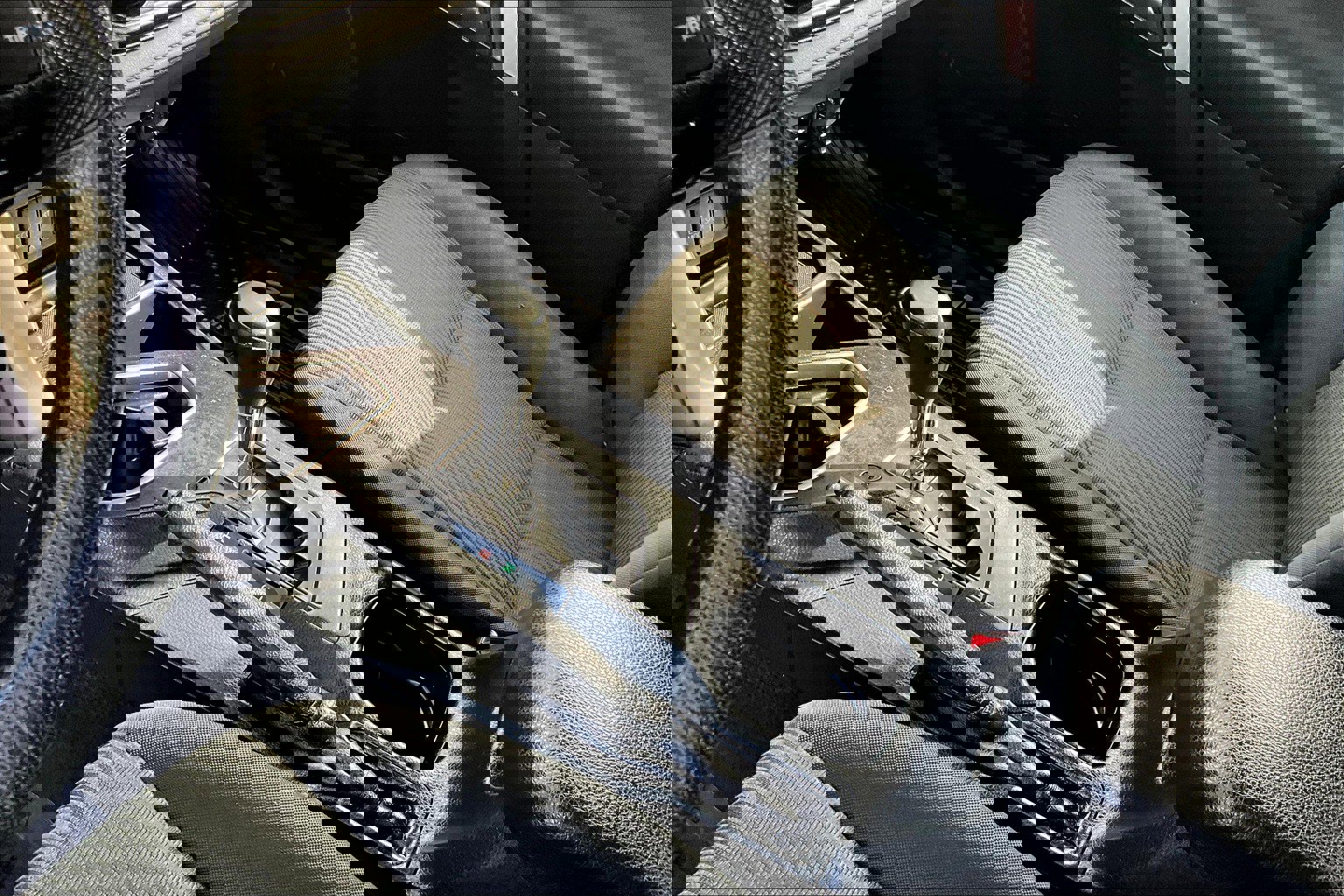 Used 2017 Toyota RAV4 LE w/ Carpet Mat Package AWD/4WD image 13