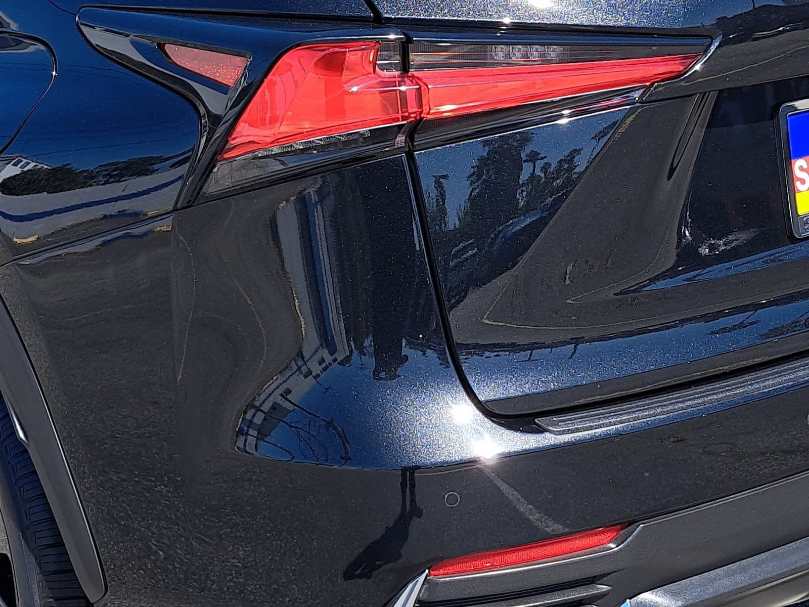 Used 2018 Lexus NX 300h AWD w/ Comfort Package image 37