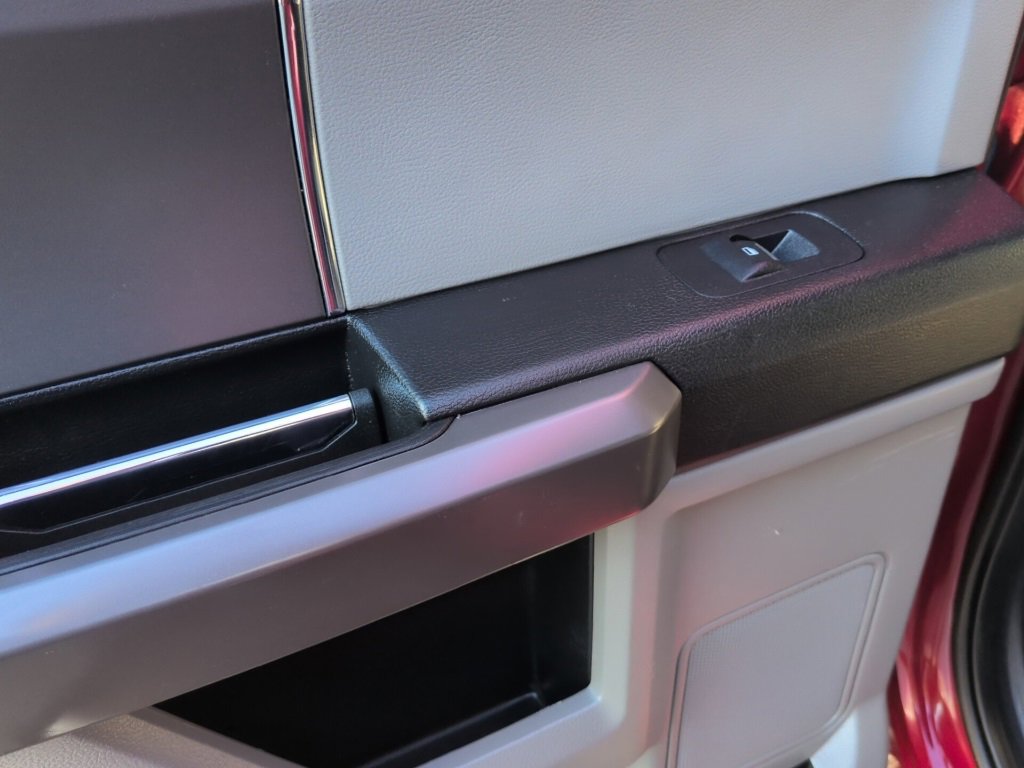 Used 2018 Ford F150 XLT w/ Equipment Group 302A Luxury image 17