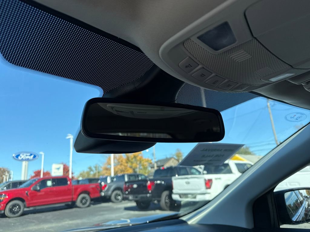 Used 2023 Ford Edge SEL image 36