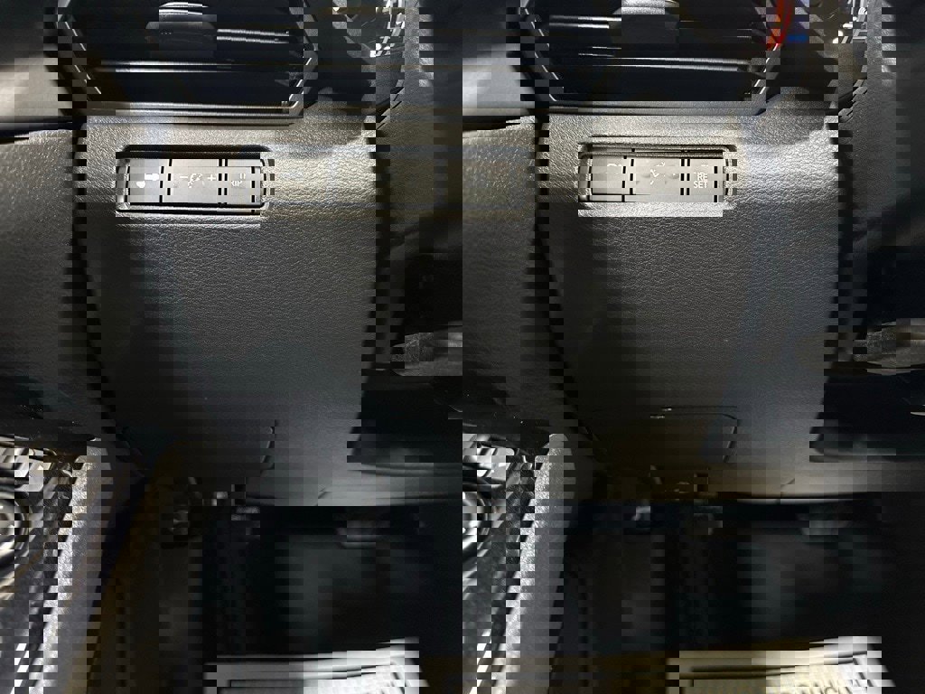 Used 2024 Nissan Altima 2.5 SR image 17