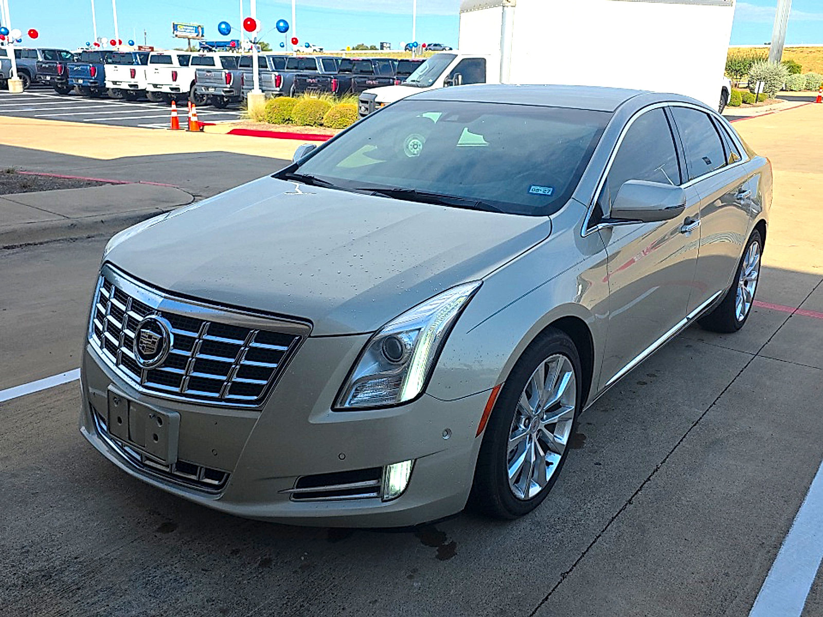 Used 2015 Cadillac XTS Luxury w/ Driver Awareness Package FWD image 2