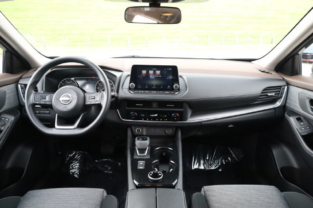 Certified 2023 Nissan Rogue SV AWD/4WD image 16