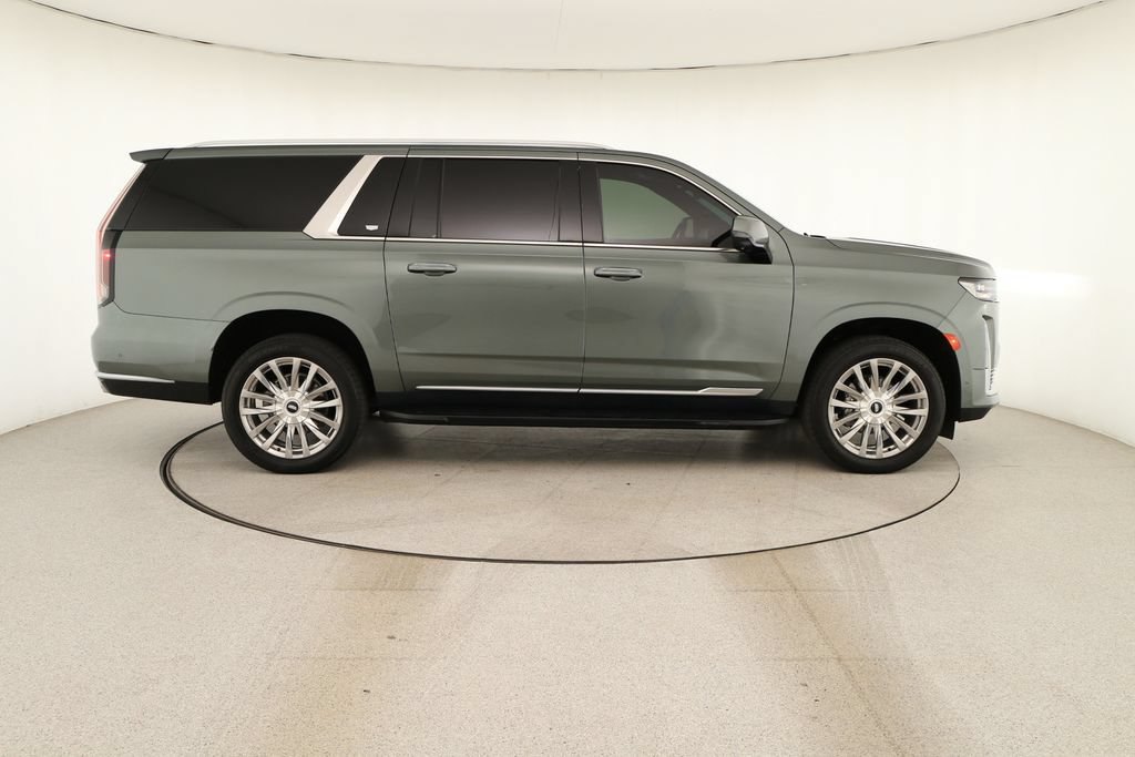 Used 2023 Cadillac Escalade ESV Premium Luxury AWD/4WD image 8