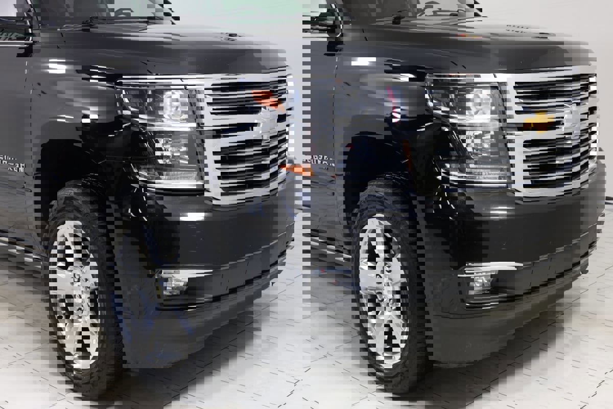 Used 2019 Chevrolet Suburban Premier image 38