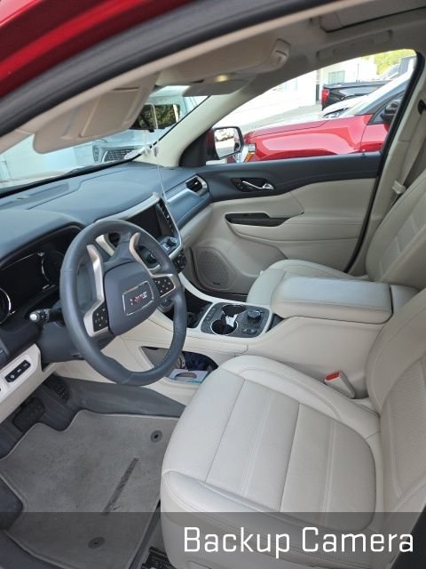 Used 2023 GMC Acadia Denali w/ Denali Ultimate Package AWD/4WD image 10