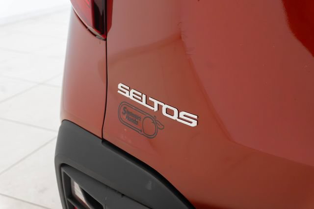 Used 2024 Kia Seltos S FWD image 11