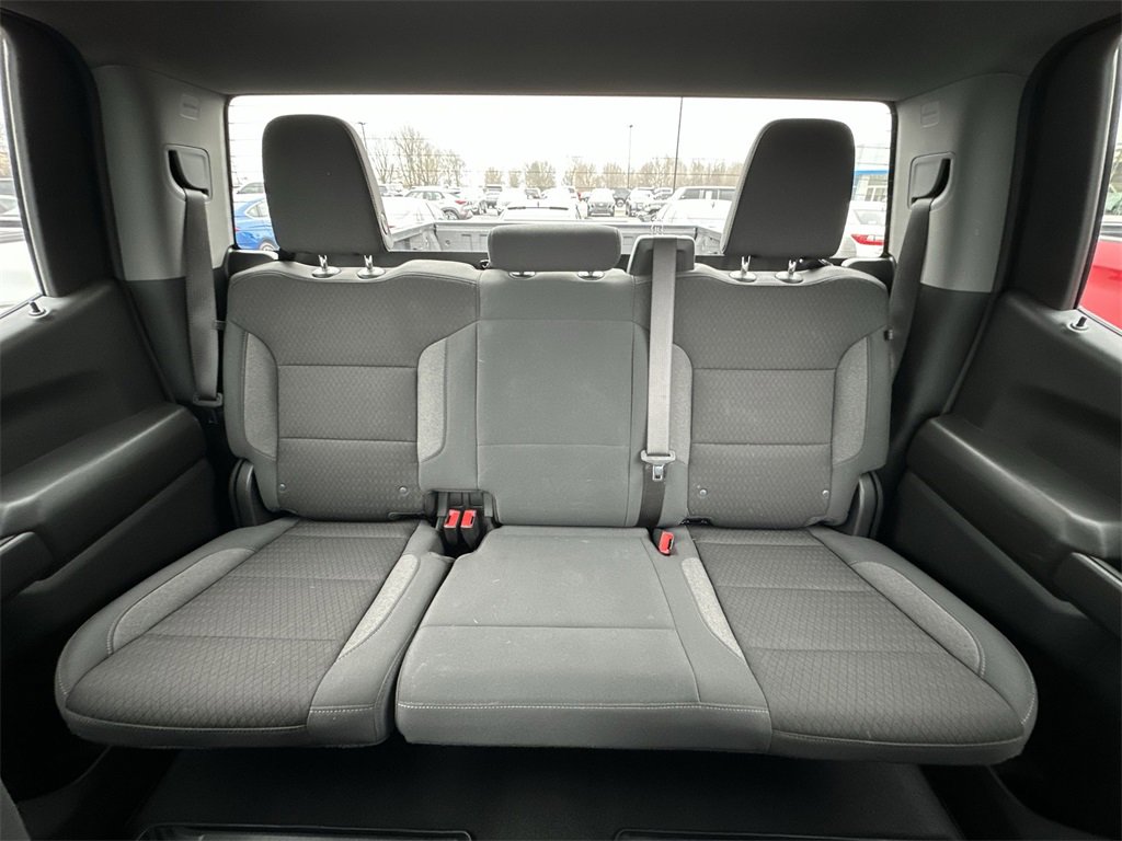 Used 2025 Chevrolet Silverado 1500 Custom image 21