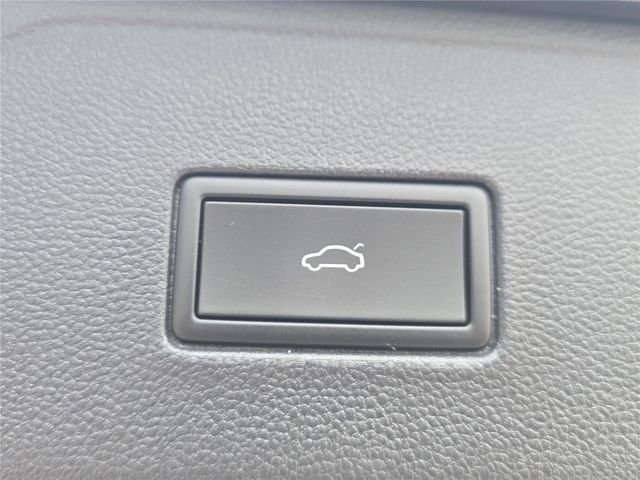 Used 2023 Volkswagen Atlas SE w/ Panoramic Sunroof Package FWD image 31