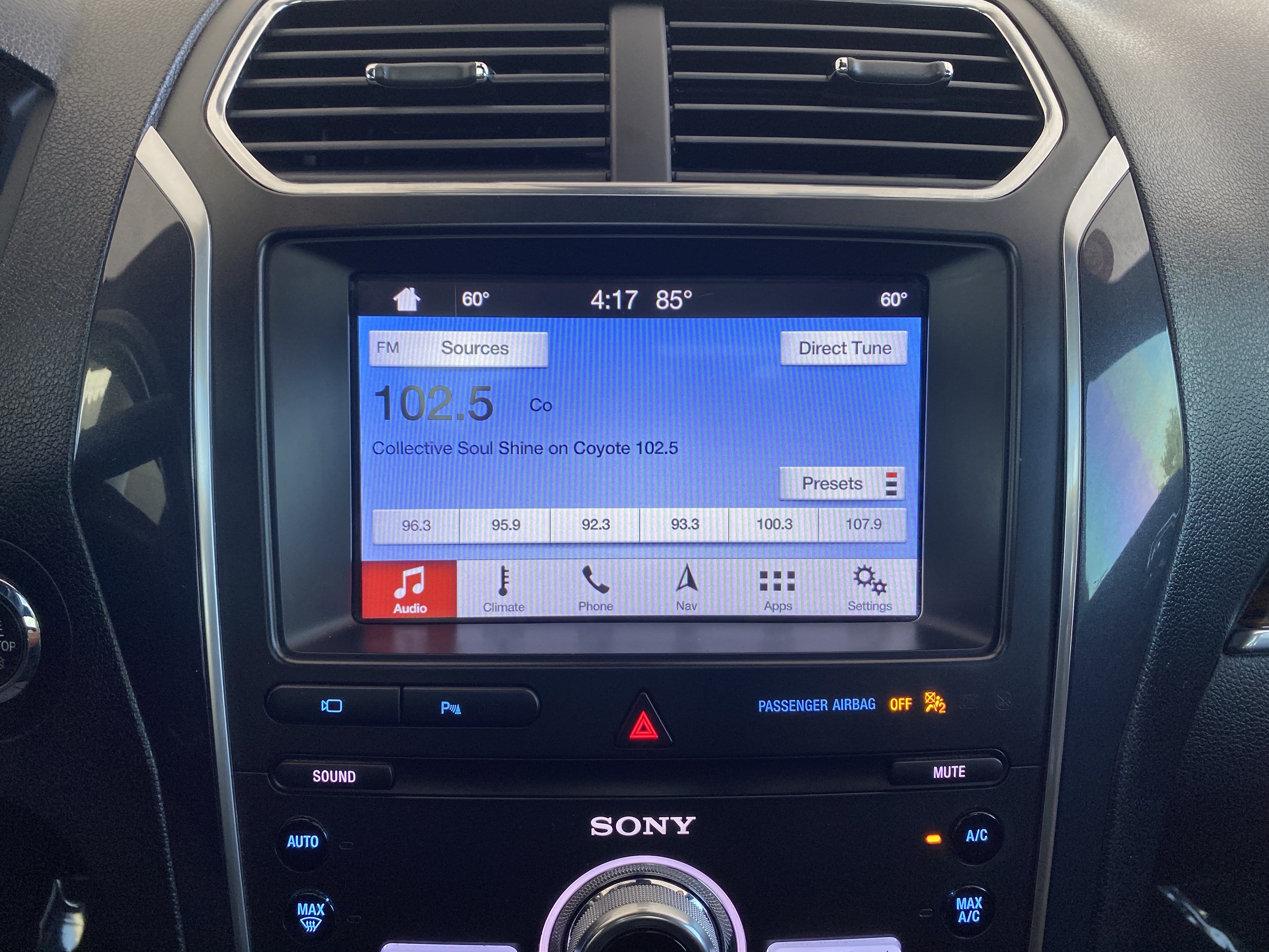 Used 2019 Ford Explorer Limited w/ Ford Safe & Smart Package AWD/4WD image 36