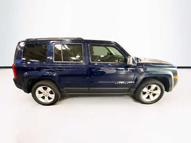 Used 2014 Jeep Patriot Latitude FWD image 5