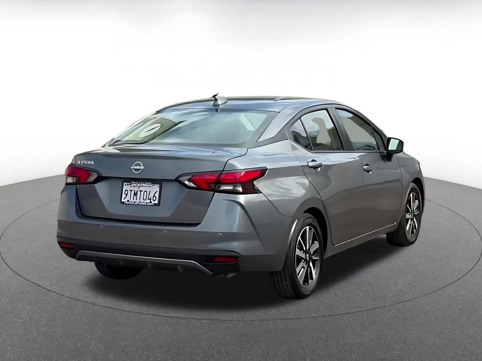 Used 2025 Nissan Versa SV image 12