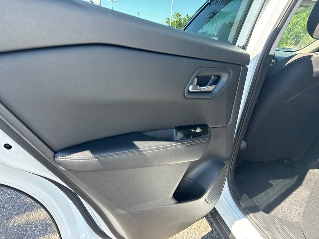 Used 2026 Nissan Rogue SV FWD image 20