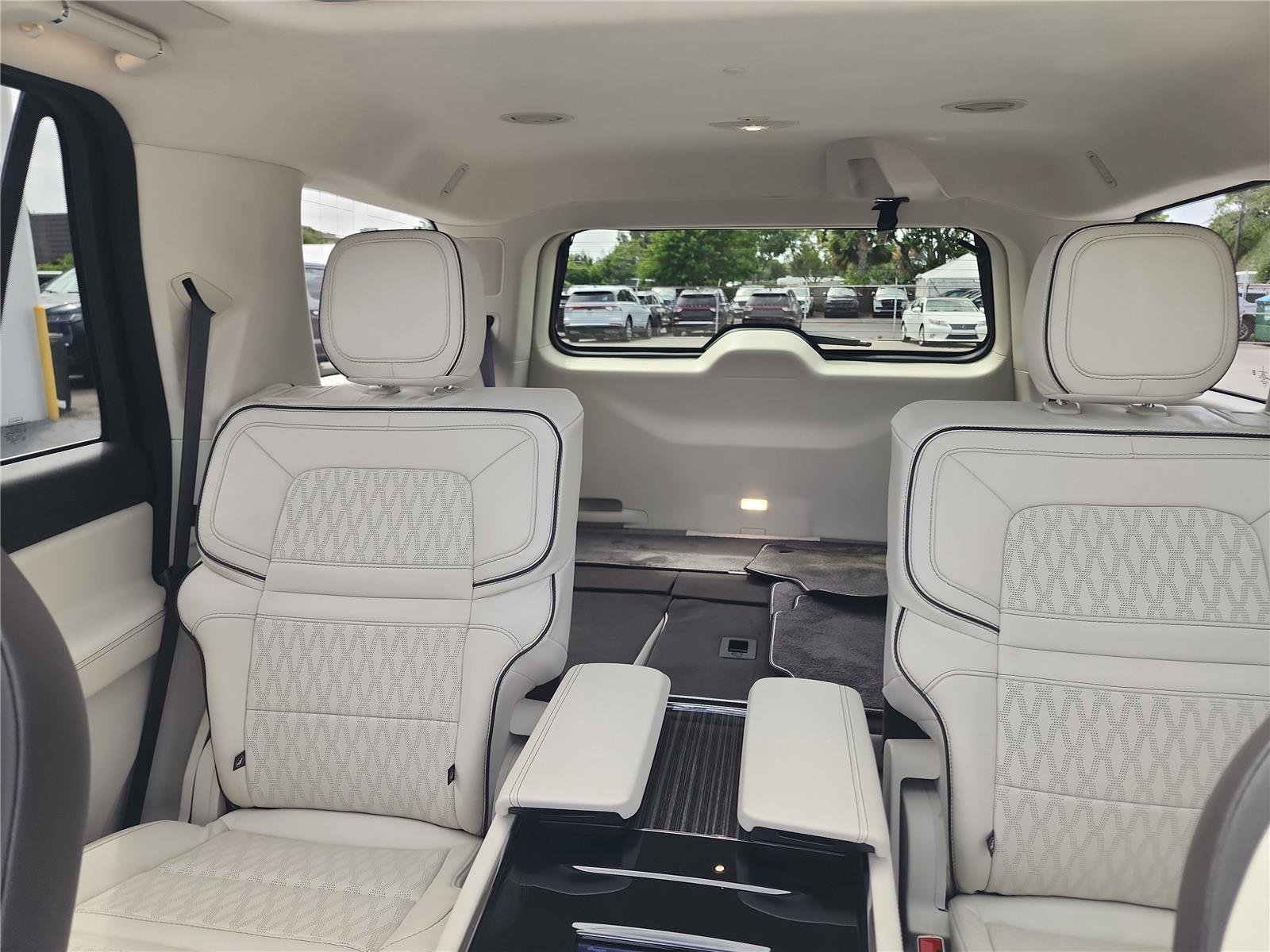 Used 2023 Lincoln Navigator Black Label image 19